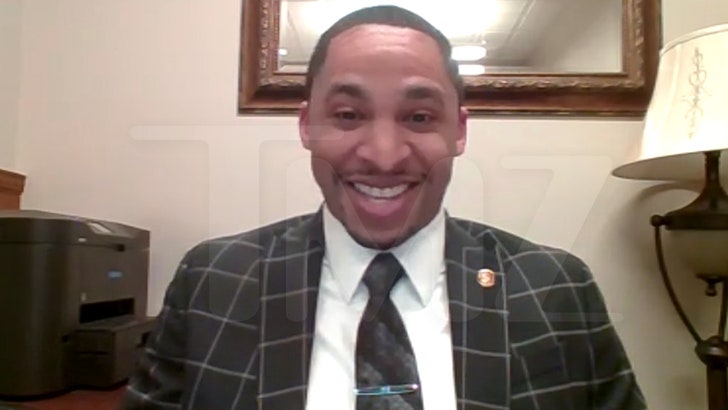 93777323f6e6461d81725cb420d6ac10_md 012825_bradford_blackmon_talks_bill_react-kal