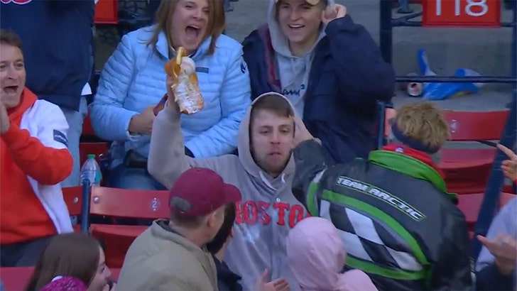 93b0e431c7174e1b84e582b438eb9e6c_md baseball-catch-kal-04-11-2025