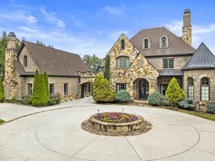 964458333bfc47468e6966201caee50b_md kim zolciak and kroy biermann fabio laub