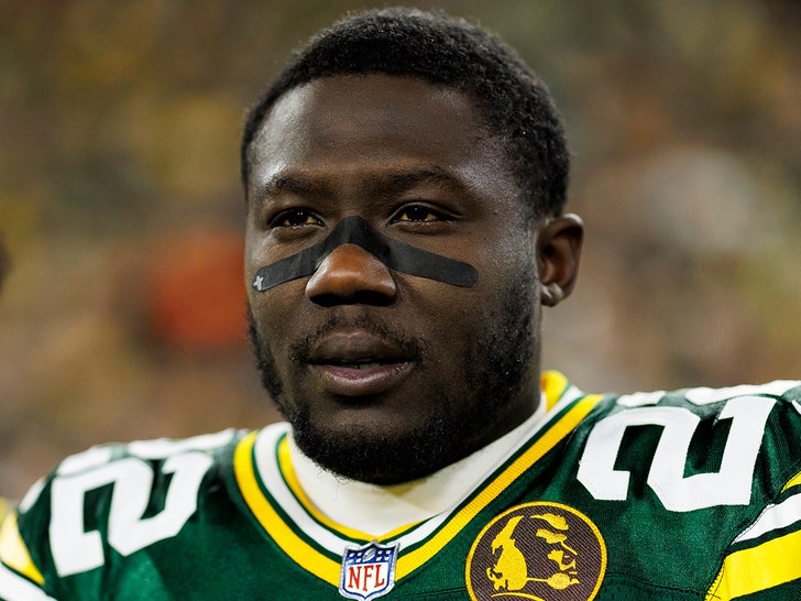 97e60ab8c0994257a4ae352e2634876d_md NFL's Robert Rochell Sues Over '23 Car Crash