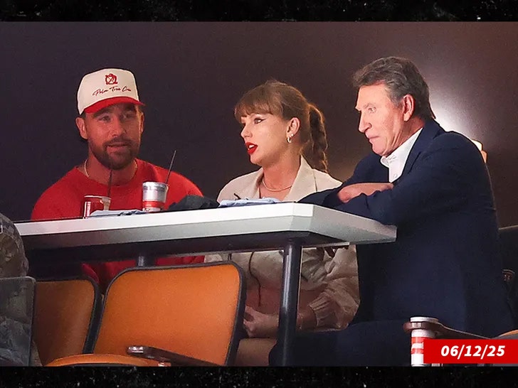 travis kelce taylor swift stanley cup game getty 1