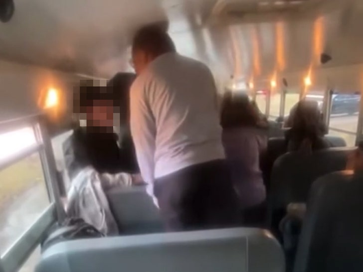 99979ef00b1d4eceae0925842cf351c5_md 032025-bus-fight-parent-v4