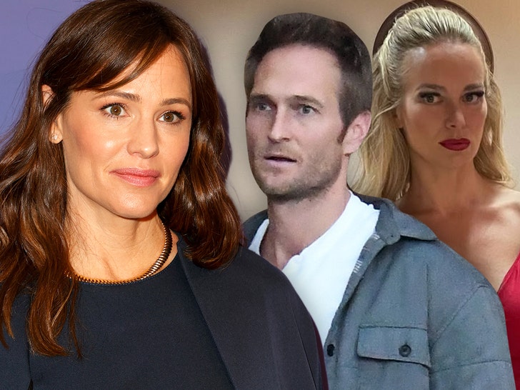 9a80f69e3db04ddaabcc4be53daee2f2_md Jennifer Garner's Boyfriend Seen With Ex-Wife After Ben Affleck Hug
