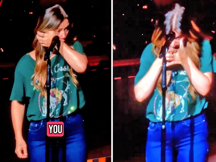 kelly clarkson on stage crying 1