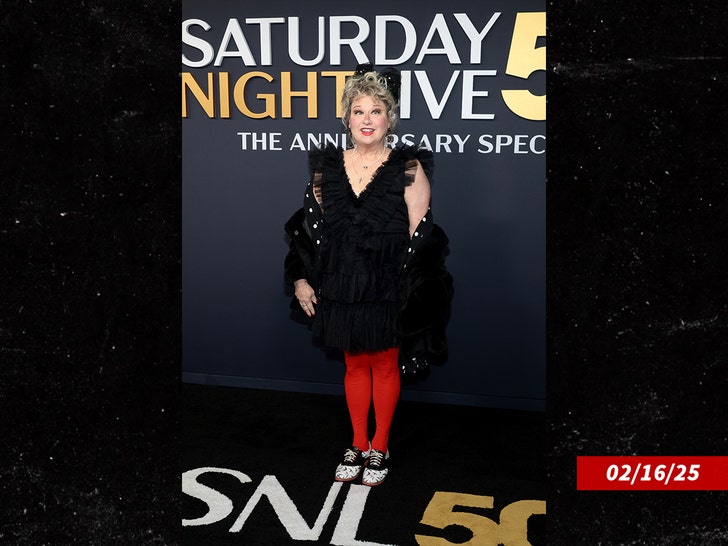 9bd60139821444b68b46317b9240285b_md Victoria Jackson snl 50