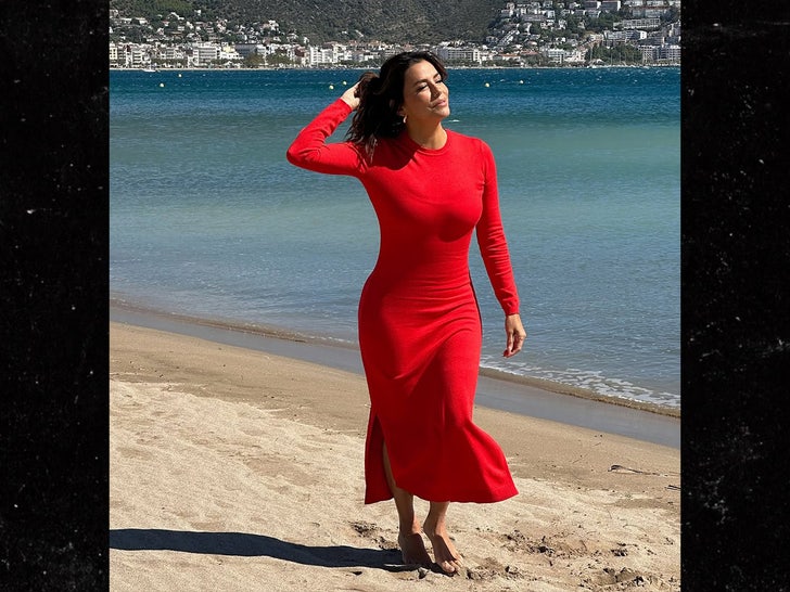 9c70fcd45f164d779684bcb42694099b_md eva longoria instagram sub