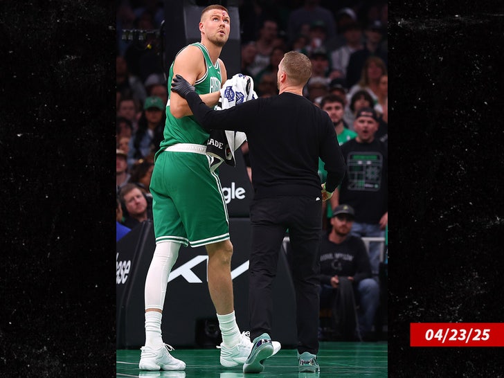 Kristaps Porzingis blood sub getty swipe