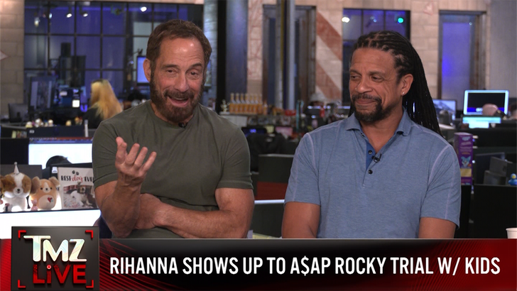 9d98a20c392e429f9aea29029f086e14_md rihanna