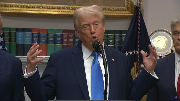 a0ea72bf907941d6b3a15fd4d7e0b379_md-4 donald-trump-autism-tylenol-kal-09-23-2025