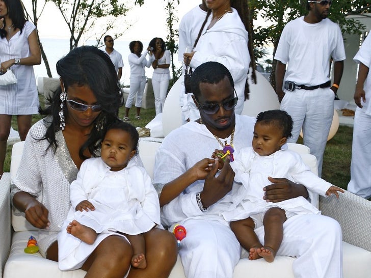 a106145b4b505ebb80033d9e45d1c26a_md Kim Porter and Diddy -- Unbreakable Bond