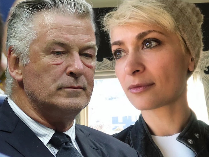 a16e27002a0249938edcb7b9095c3b2f_md Alec Baldwin's Reality TV Show Slammed by Halyna Hutchins Family Attorney