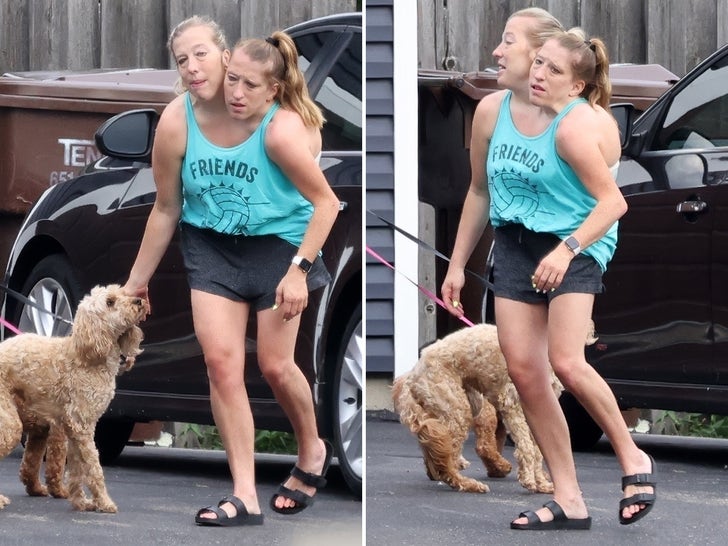 Conjoined Twins Abby and Brittany Hensel Run Errands Alongside Husband