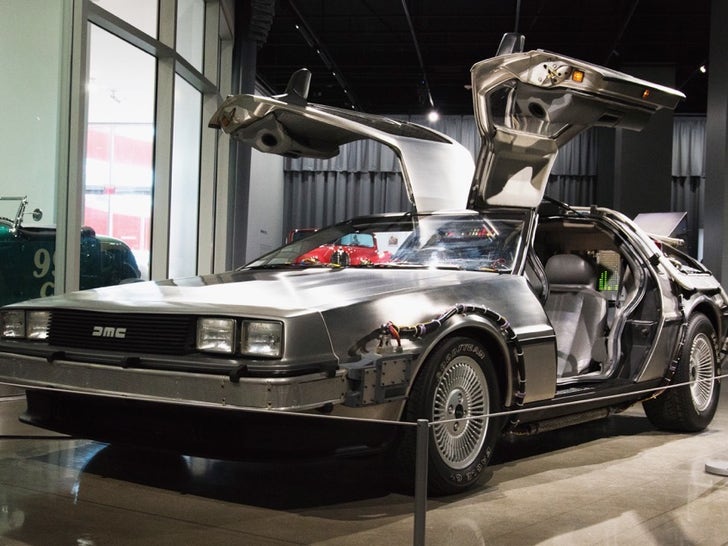 a31d27d1e2b040f69f60290a92085d10_md Famous Cars From Movies And TV Shows