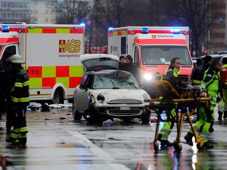 a5c90de48a3f4766bc46082f85c77518_md Car Plows into Crowd in Munich, Germany