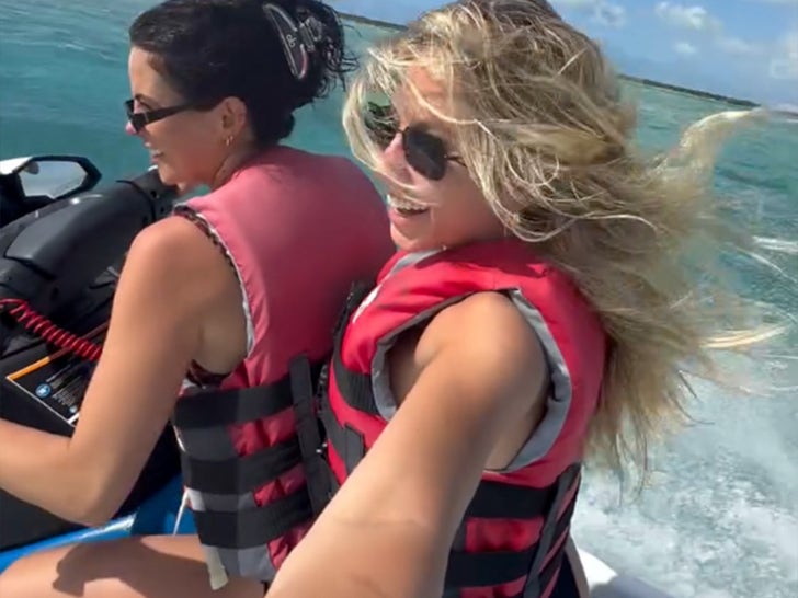 0424-Alix-Earle-Turks-And-Caicos-Sub1