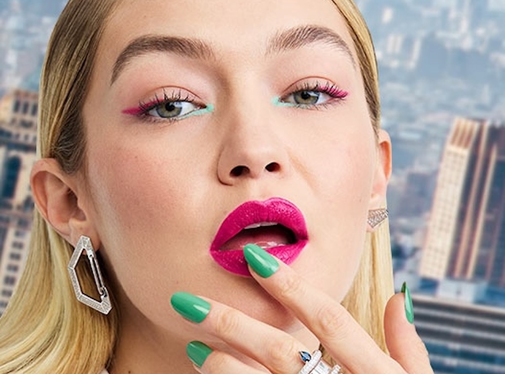 a6dd709d-7404-420c-afbe-f216b4b13064_1752252932 makeuptop.jpg