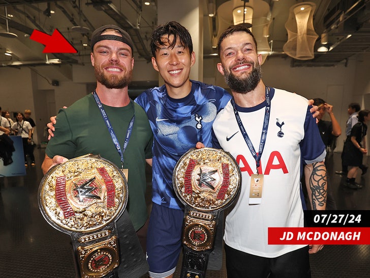 a73dd0ba31be4558b348c0008588d52f_md JD McDonagh tokyo wwe sub shutterstock swipe