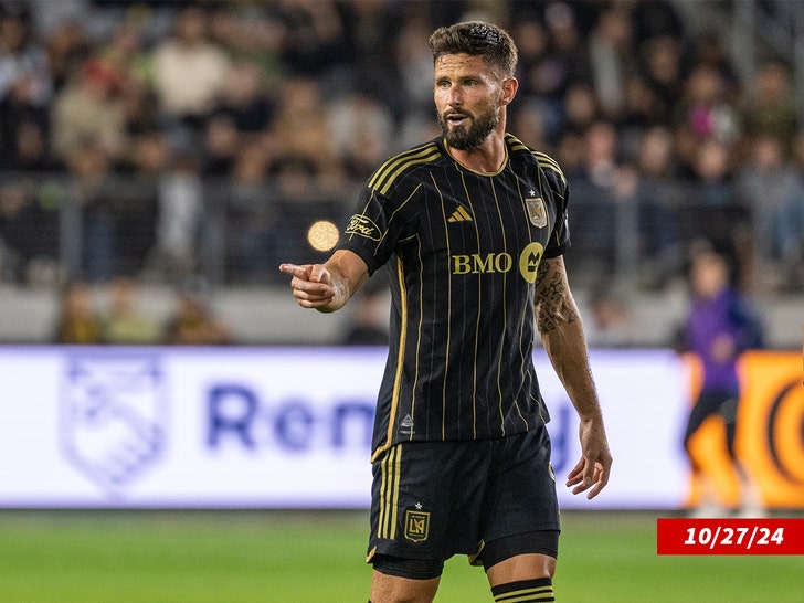 a9e3a2af0215449382e0adc9bca7b2ac_md Olivier Giroud