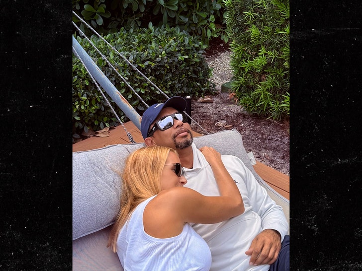 abebe058242f402fa7c75448aac2029e_md Tiger Woods Confirms Vanessa Trump Romance, Posts Photo of PDA