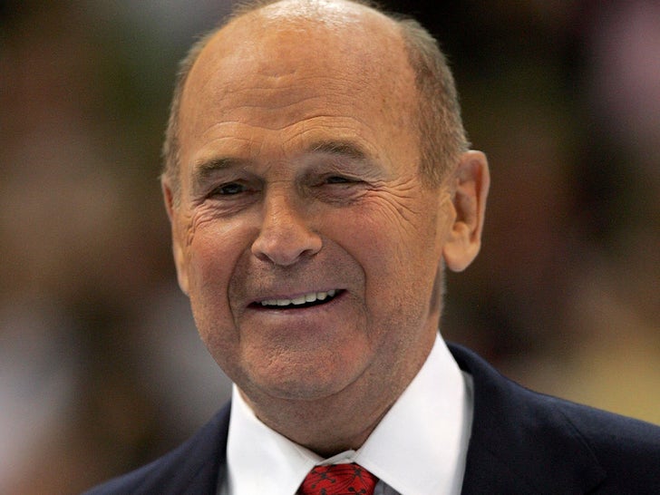 ad54a2e39c564daa8613f6665cf91f2a_md Remembering Dick Button