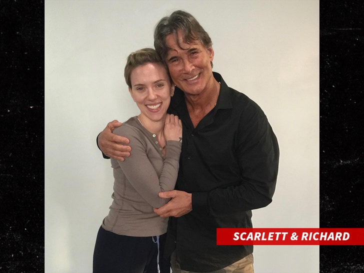 Richard Norton and Scarlett Johansson