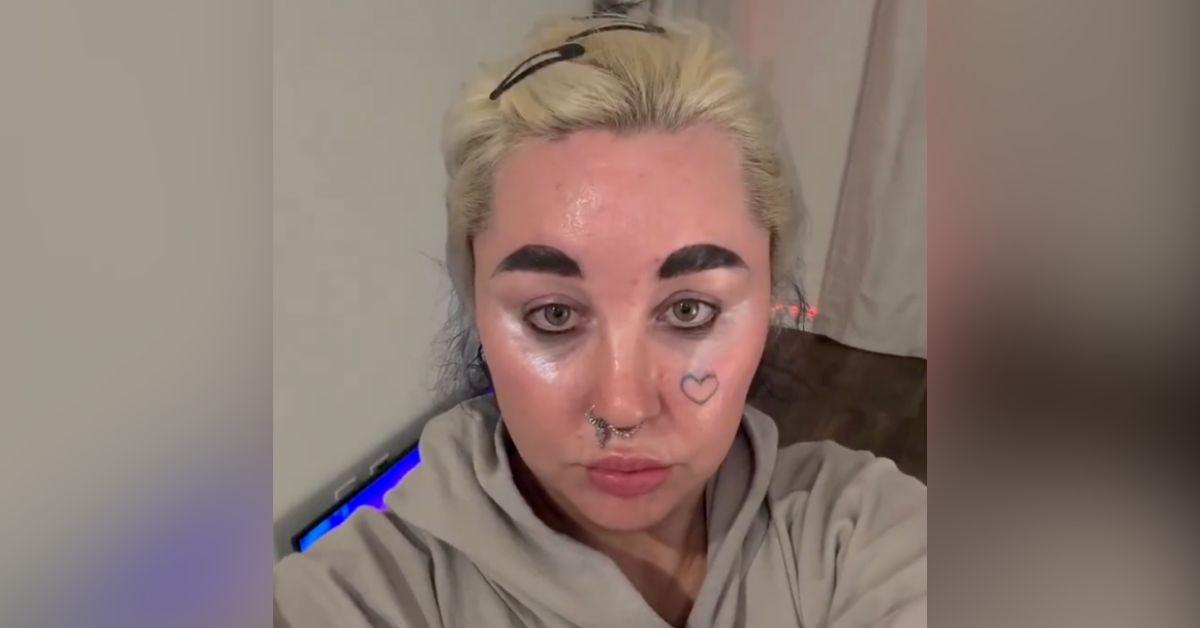 amanda-bynes-unrecognizable-new-photo-weight-loss-1761233405816 Photo of Amanda Bynes