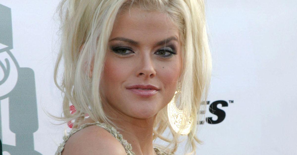 anna-nicole-smith-death-mystery-solved-coroner-autopsy-truth-4-1738949572238 Photo of Anna Nicole Smith
