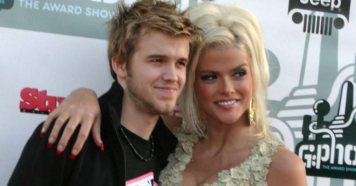 anna-nicole-smith-death-mystery-solved-coroner-autopsy-truth-5-1738949661950 Photo of Anna Nicole Smith and Daniel
