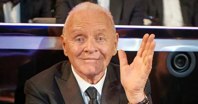 anthony-hopkins-wave-1761600185523 photo of Anthony Hopkins