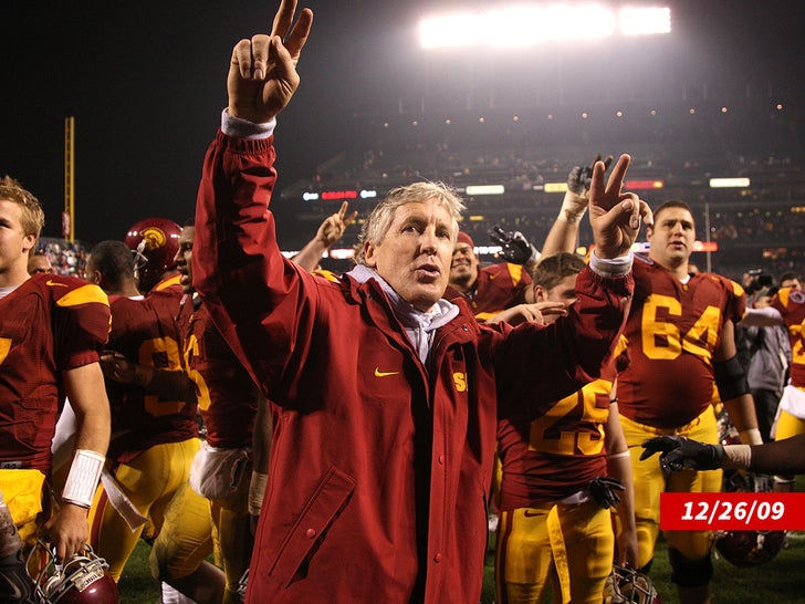 b02de092b8014ad0bd82a5f023dba2a5_md pete carroll teaching at usc