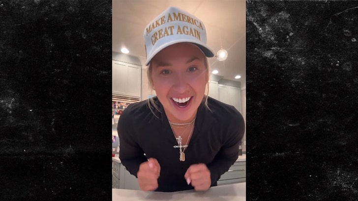 b065bffc622749c28ca869910d59710e_md-1 052725_savannah_chrisley_kal