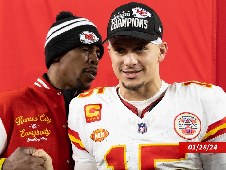 b1a0927aa1634b60b74624735f9160eb_md-1 pat mahomes patrick mahomes