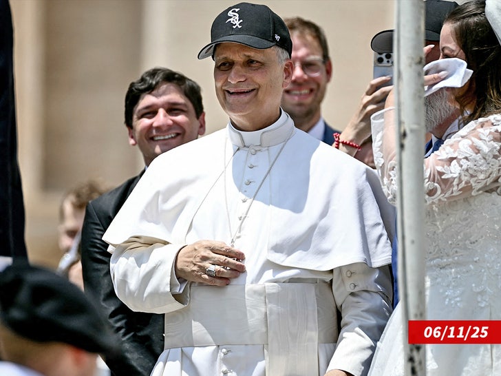pope leo white sox sub getty swipe 2