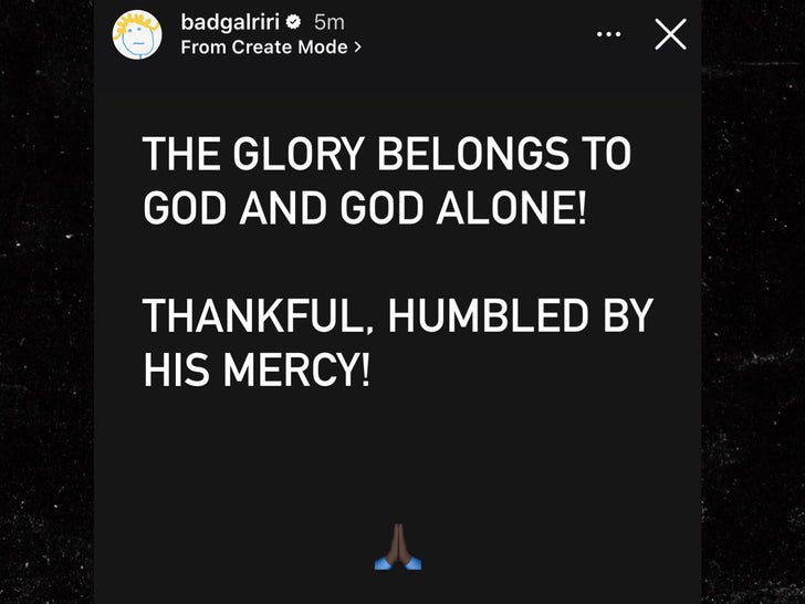 b32a1e895a684f2fb9b22698e33d4f9b_md rihanna post about the trail