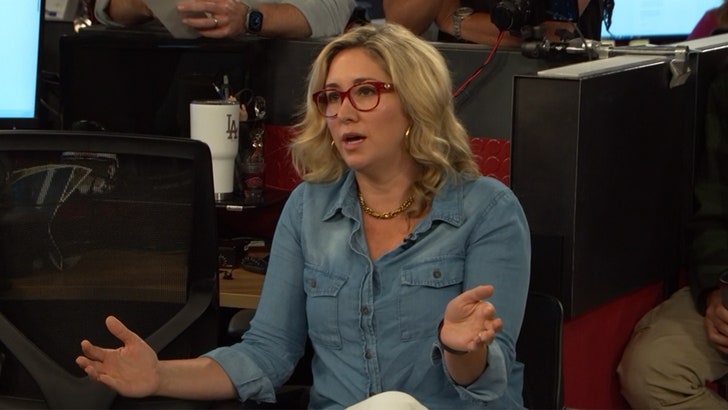 b416472372fd4db7aa29a357668b1ea6_md-2 091124_tv_clips_grohl_kal