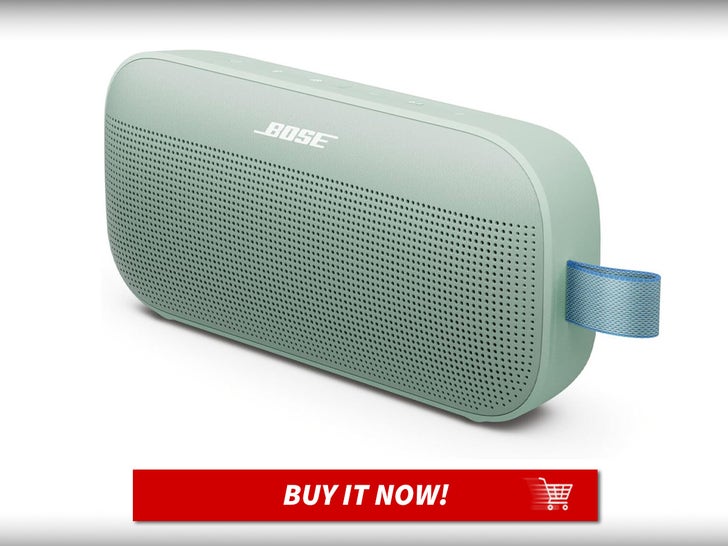 b49f8e9c28ea4444882d185807b44c7c_md Bose-SoundLink-Flex-Portable-Bluetooth-Speaker-MAIN