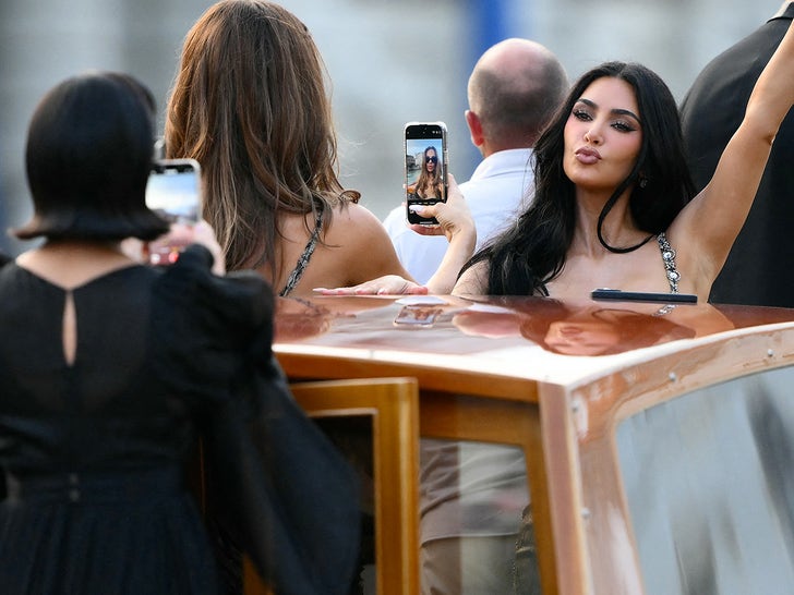 b4fb9507eca740f9843755b1c1736845_md Kardashian Crew Dressed To The 9s For Bezos Sanchez Pre-Wedding Festivities