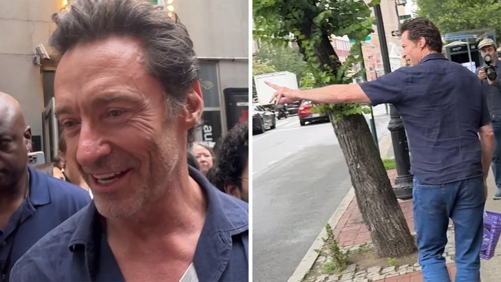 b51ea2926c204b8abc46c9c57372eea8_md Hugh Jackman