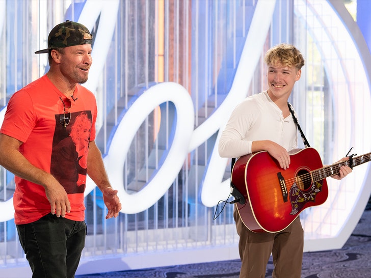 Baylee Littrell Auditions on American Idol with Backstreet Boys' Dad Brian by His Side
