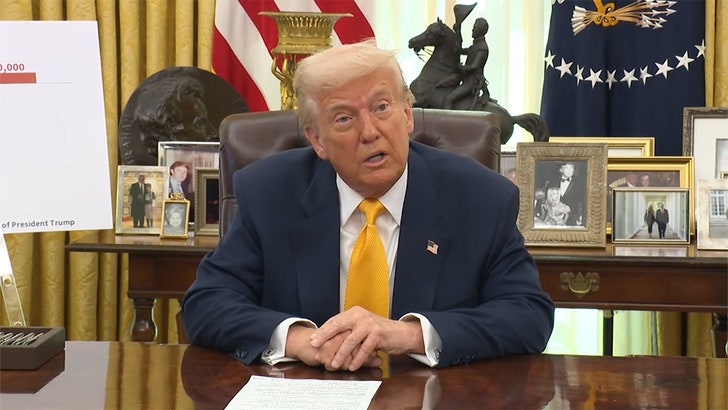 b9d41b15c83c46c6b11def55883395d4_md 030725_donald_trump_chauvin_kal