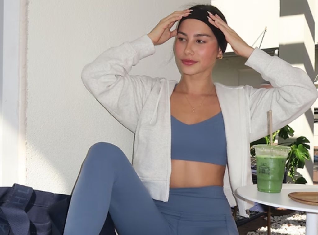 bbf35961-366e-479d-bf03-3e746f3a8594_1744256945 Shop Athleta Warehouse Sale