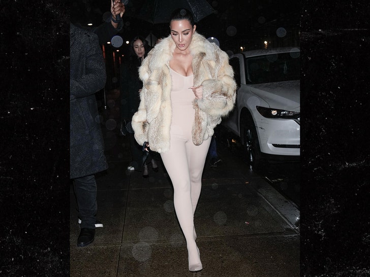 be10631c18ae42e4bb9c3a78bda8fbe6_md Kim Kardashian and Pete Davidson Attend Chris Rock's Birthday