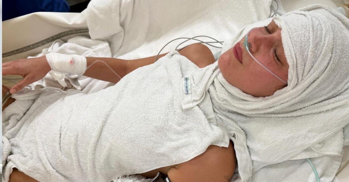 bella-hadid-hospital-1760562041979 Photo of Bella Hadid