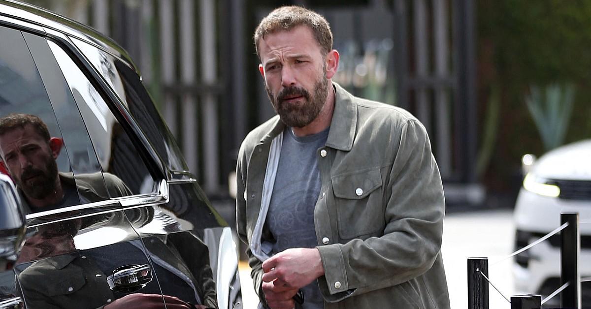 ben-affleck-and-jennifer-lopez-spark-fears-for-his-sobriety-after-pals-reveal-how-pair-are-secretly-back-together51-1760375107667 Photo of Ben Affleck