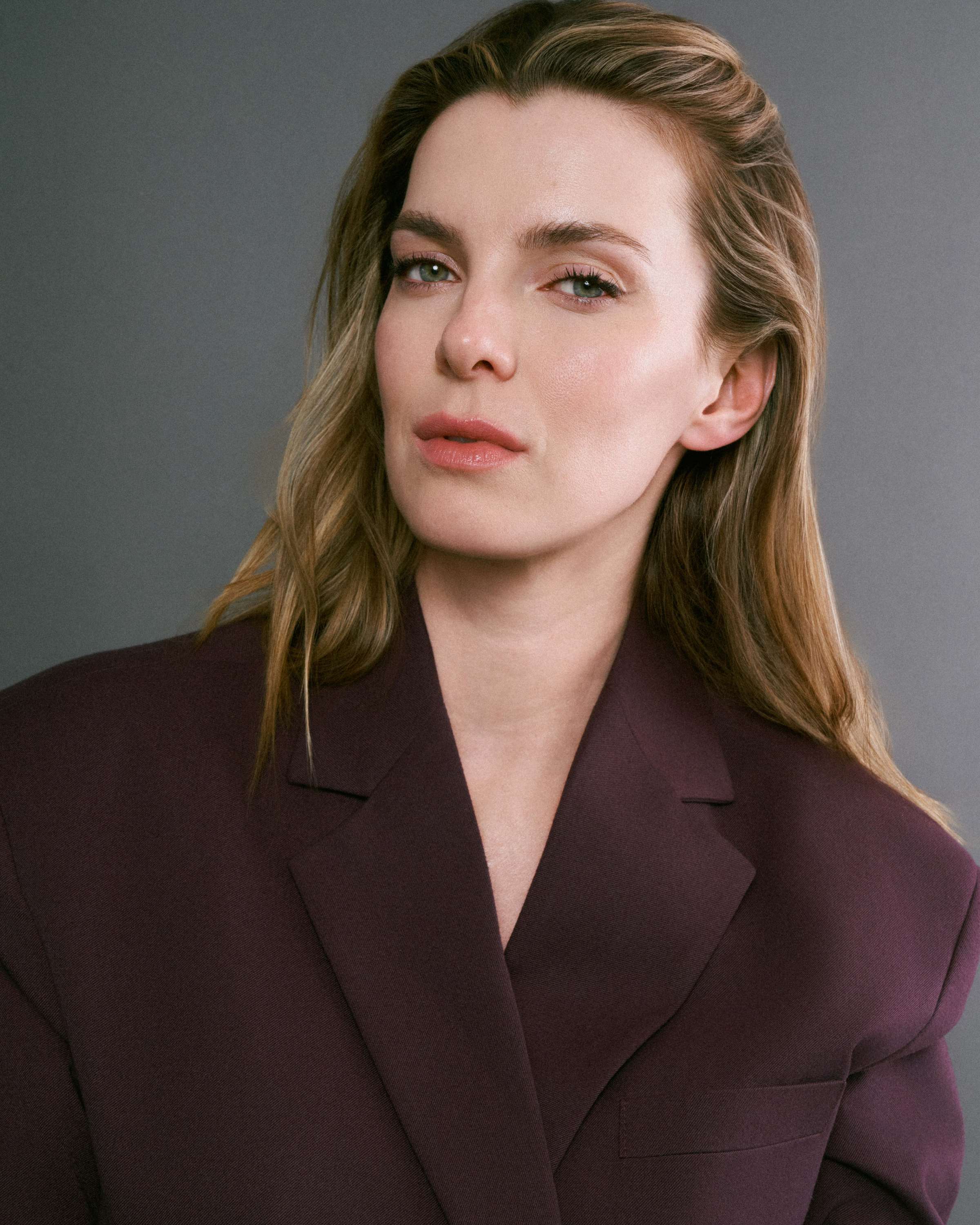 betty-gilpin-9491-crop