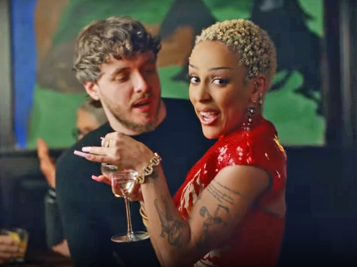 bf13e8a5139443eab44a3566ca12aed4_md doja cat jack harlow youtube main