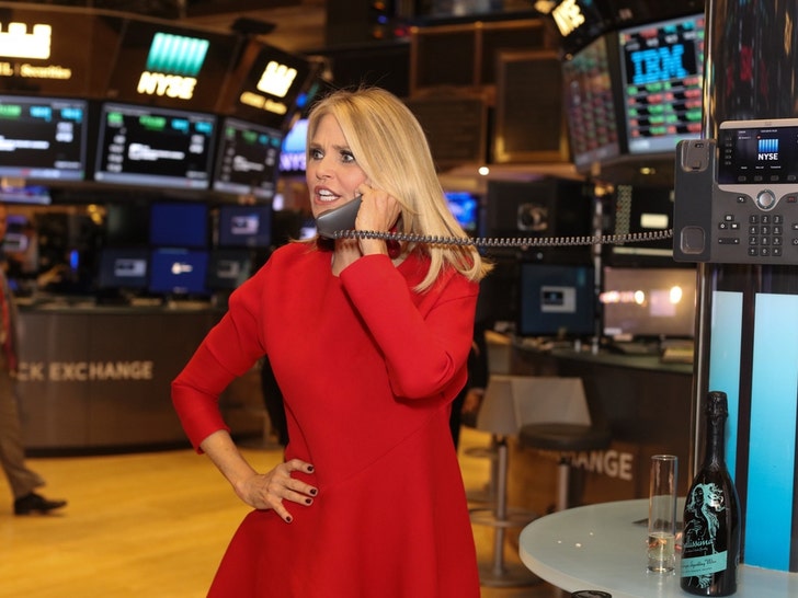 c06a6c0d49734615b26df4282816fb70_md Stars At The New York Stock Exchange
