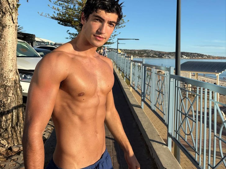 c0c0983025264c08b0d8f42ad9bc0d47_md Charlie Georgio Hot Shots