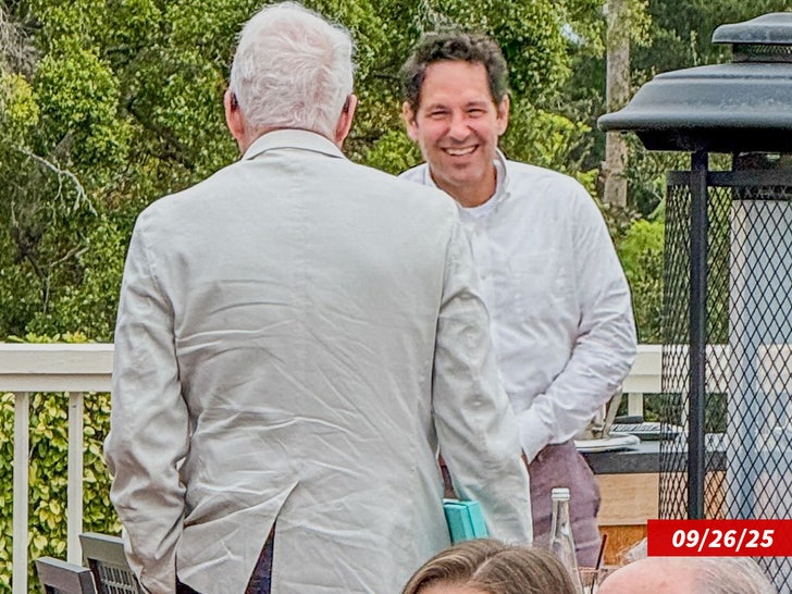 steve martin paul rudd sub shutterstock swipe