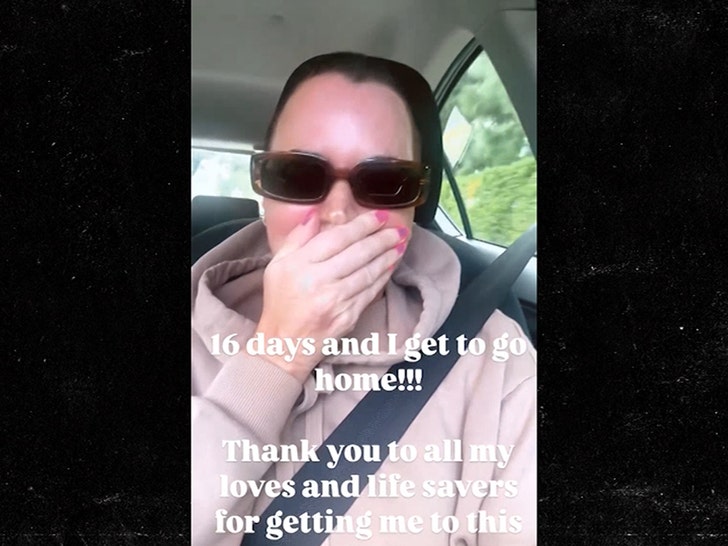 c28afc42245e4bf990e3f18b22e00ac0_md 030425-teddi-mellencamp-1